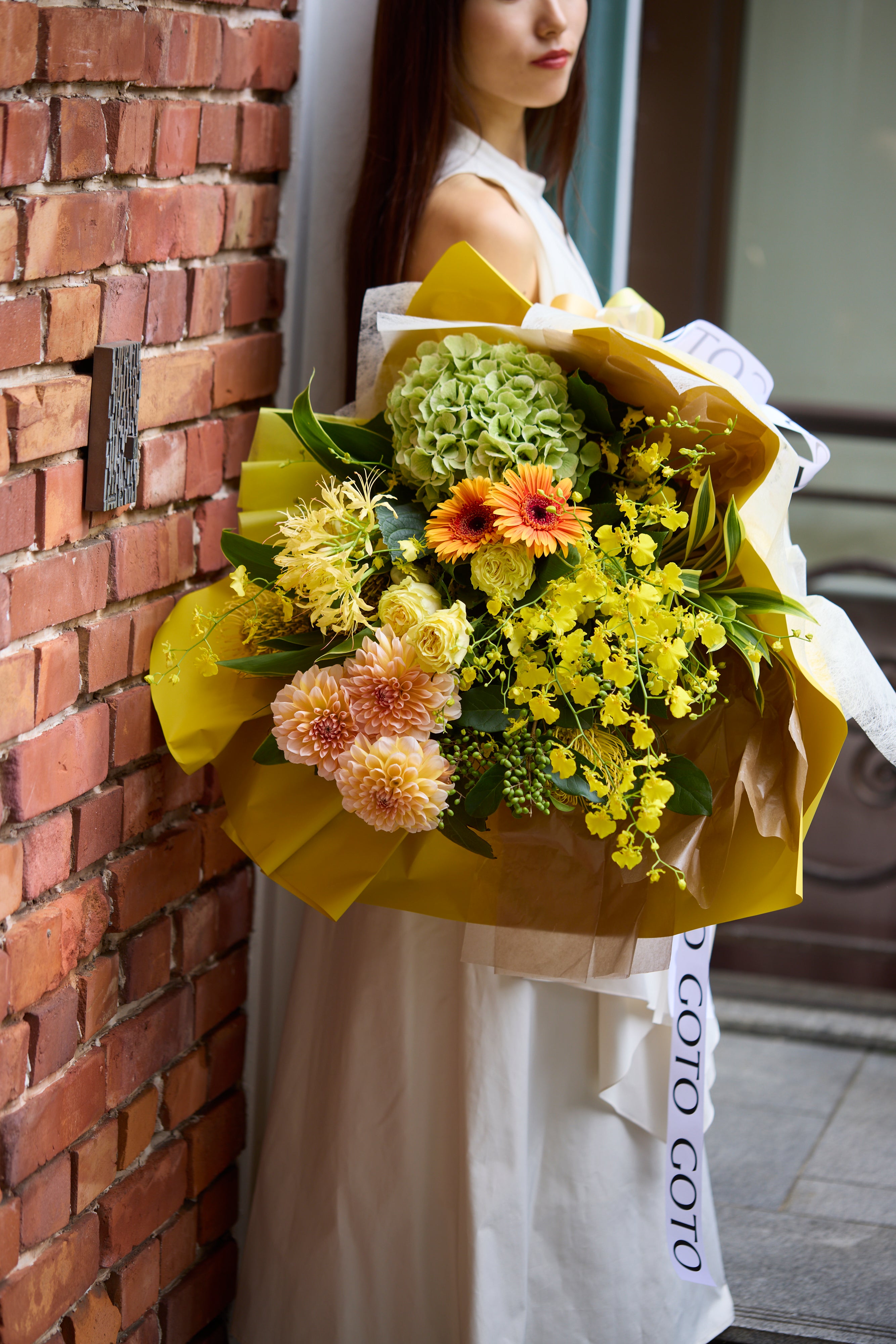 Sunshine Bliss I 花束-ゴトウフローリスト