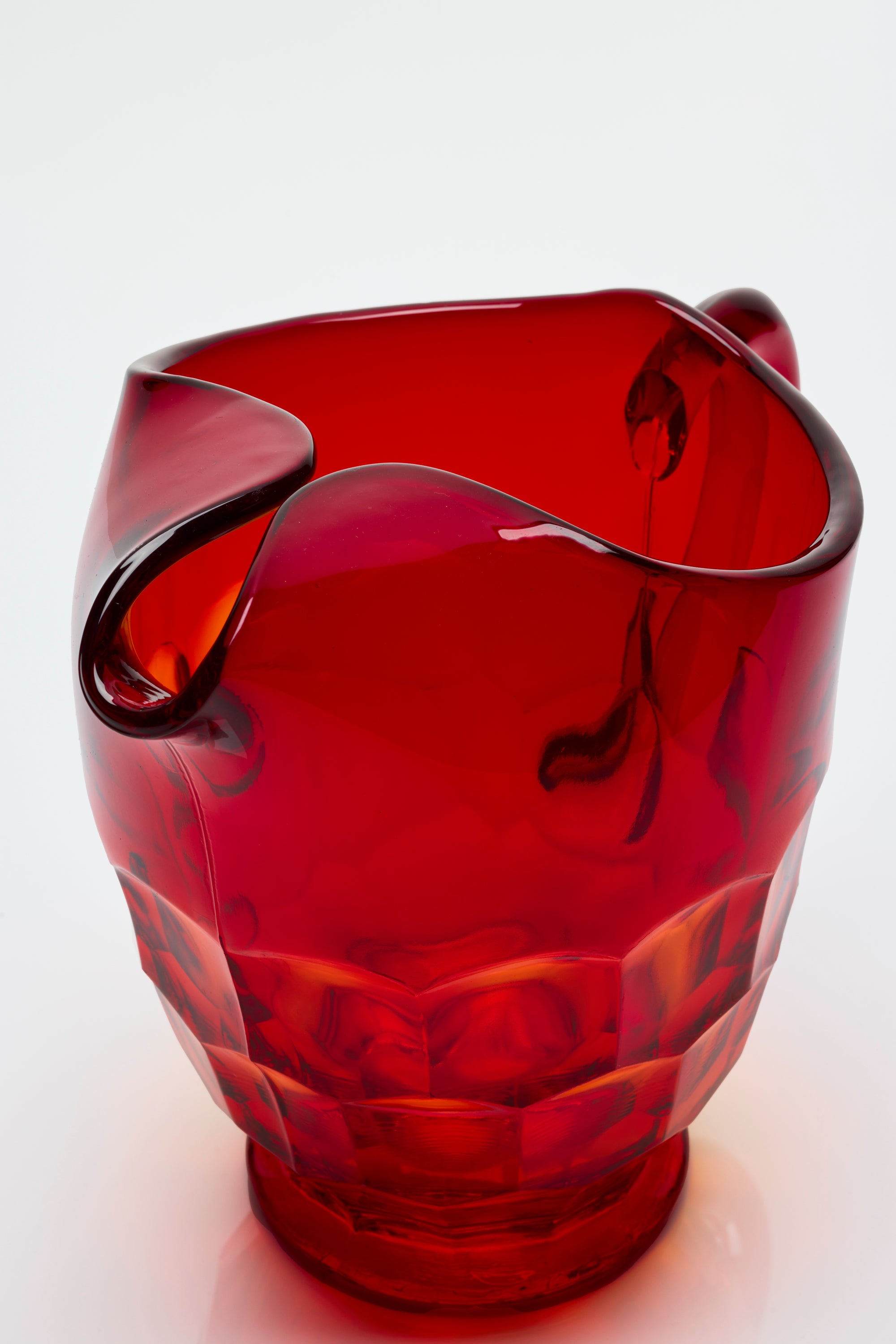 Crimson Pour Vase 《クリムゾンポア・ベース》