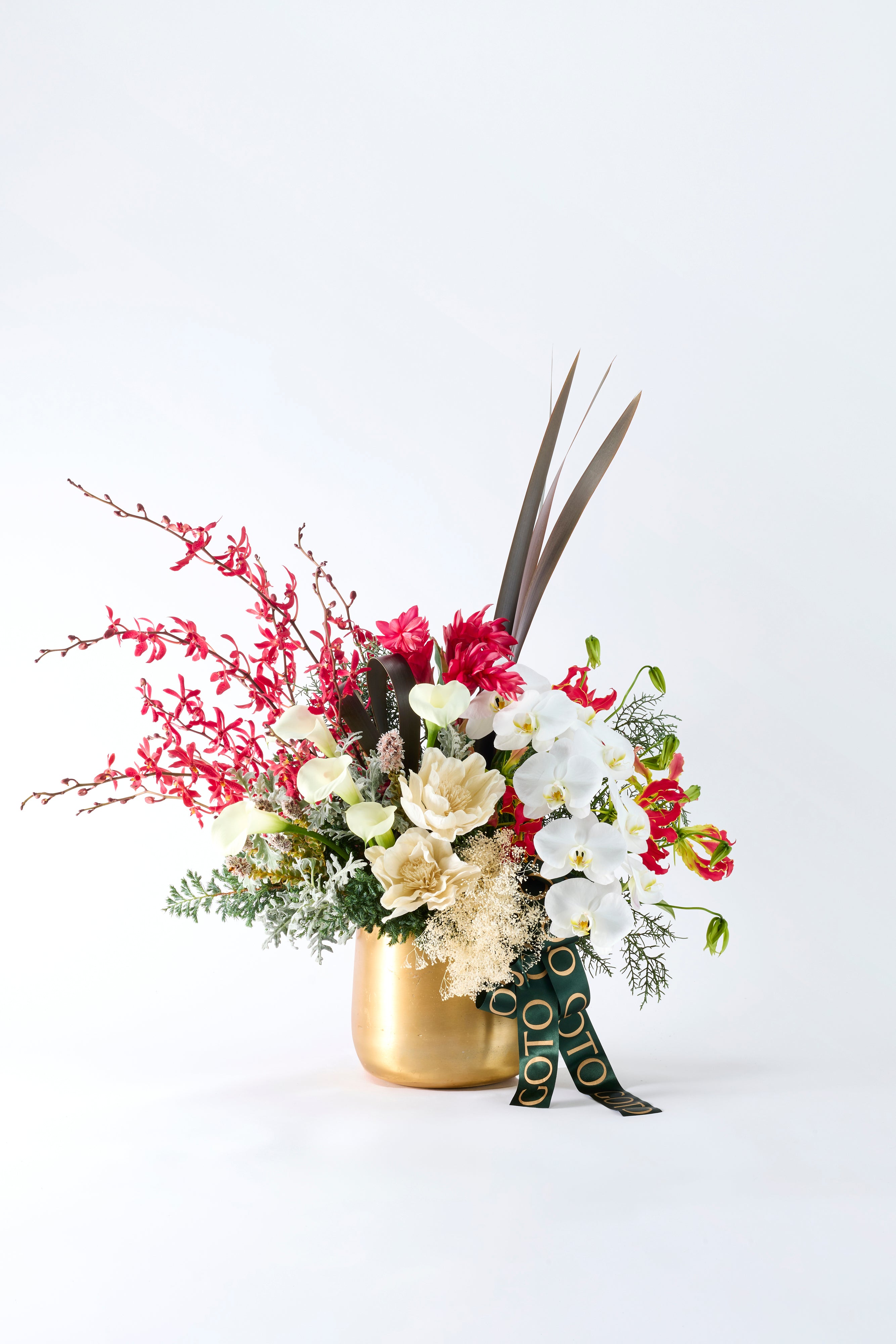 Celestial Grace I クリスマスアレンジメント-ゴトウフローリスト